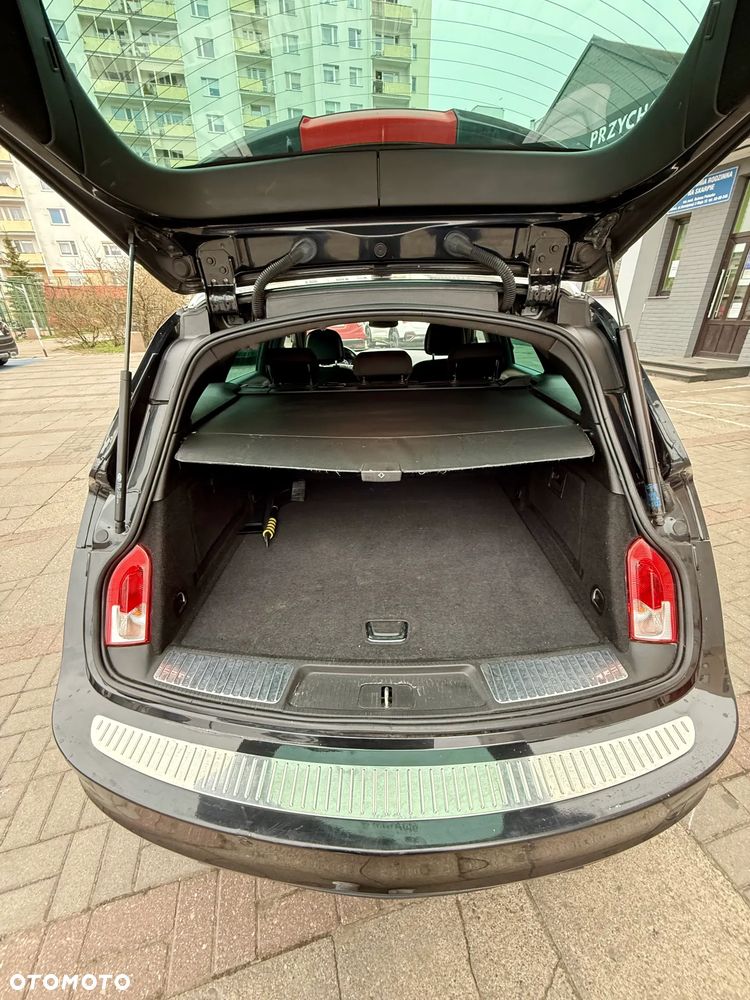 Opel Insignia - 11