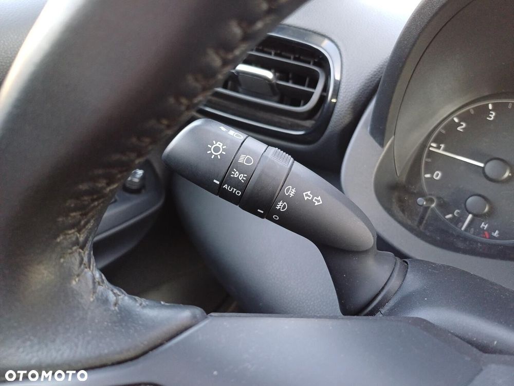 Toyota Yaris - 19