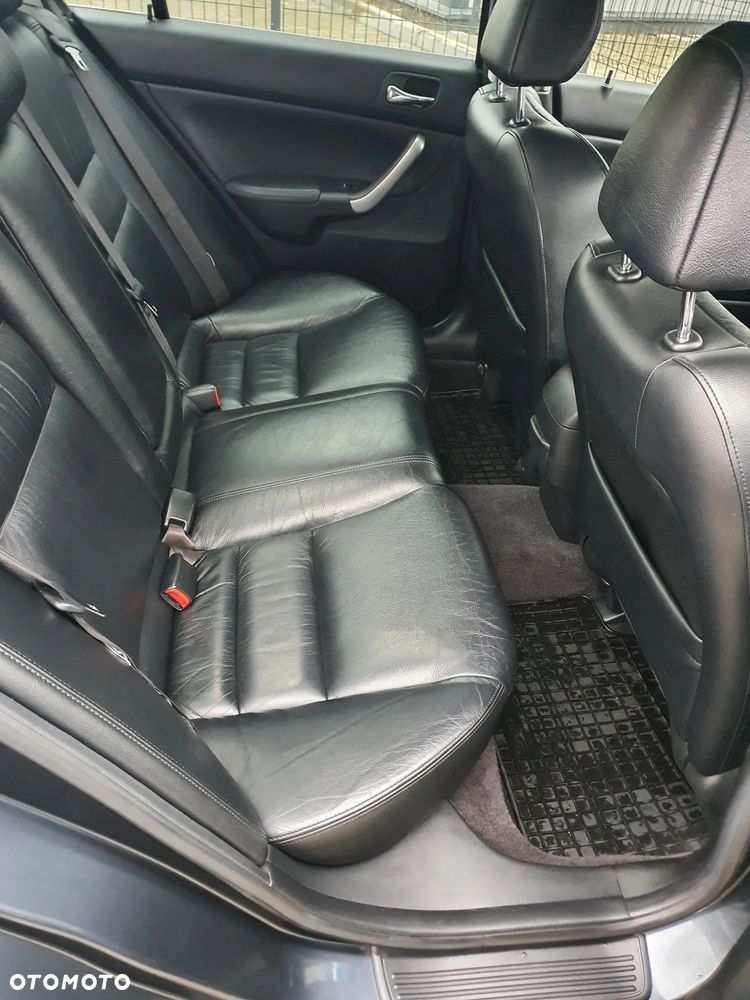 Honda Accord 2.4 Executive - 19