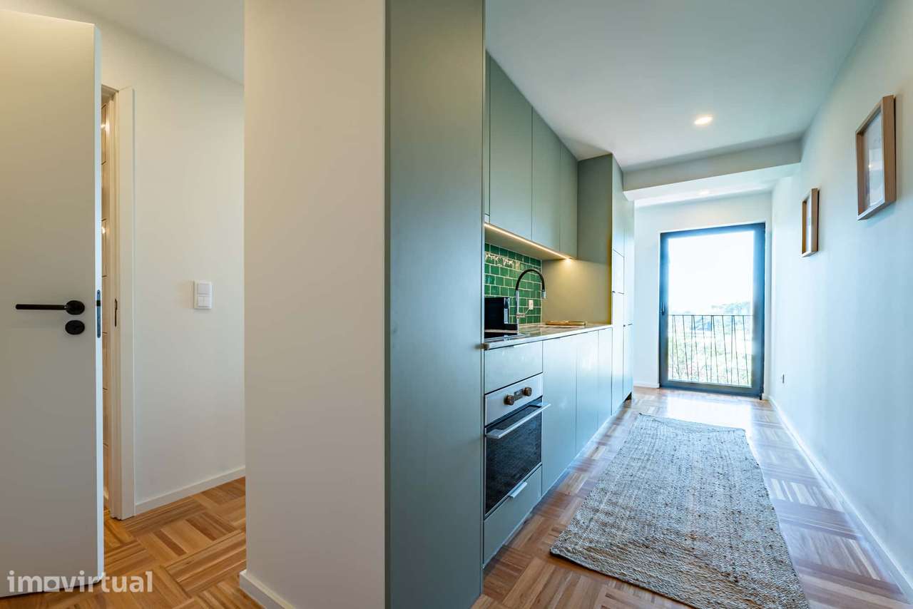 Excellent and bright studio in Miragaia - Grande imagem: 2/15