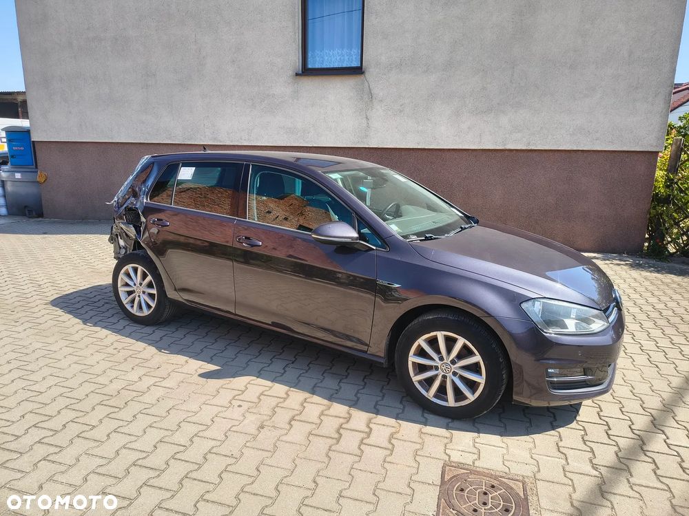 Volkswagen Golf - 5