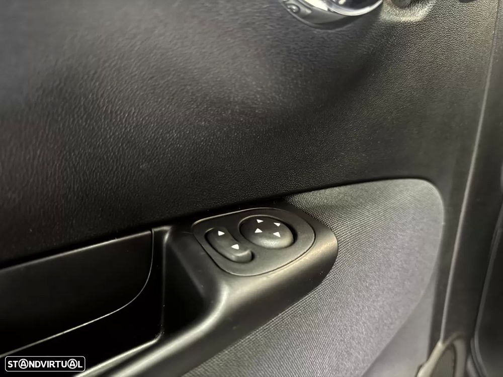 Fiat 500C 1.0 Hybrid Lounge - 31