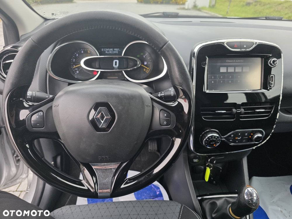 Renault Clio - 15
