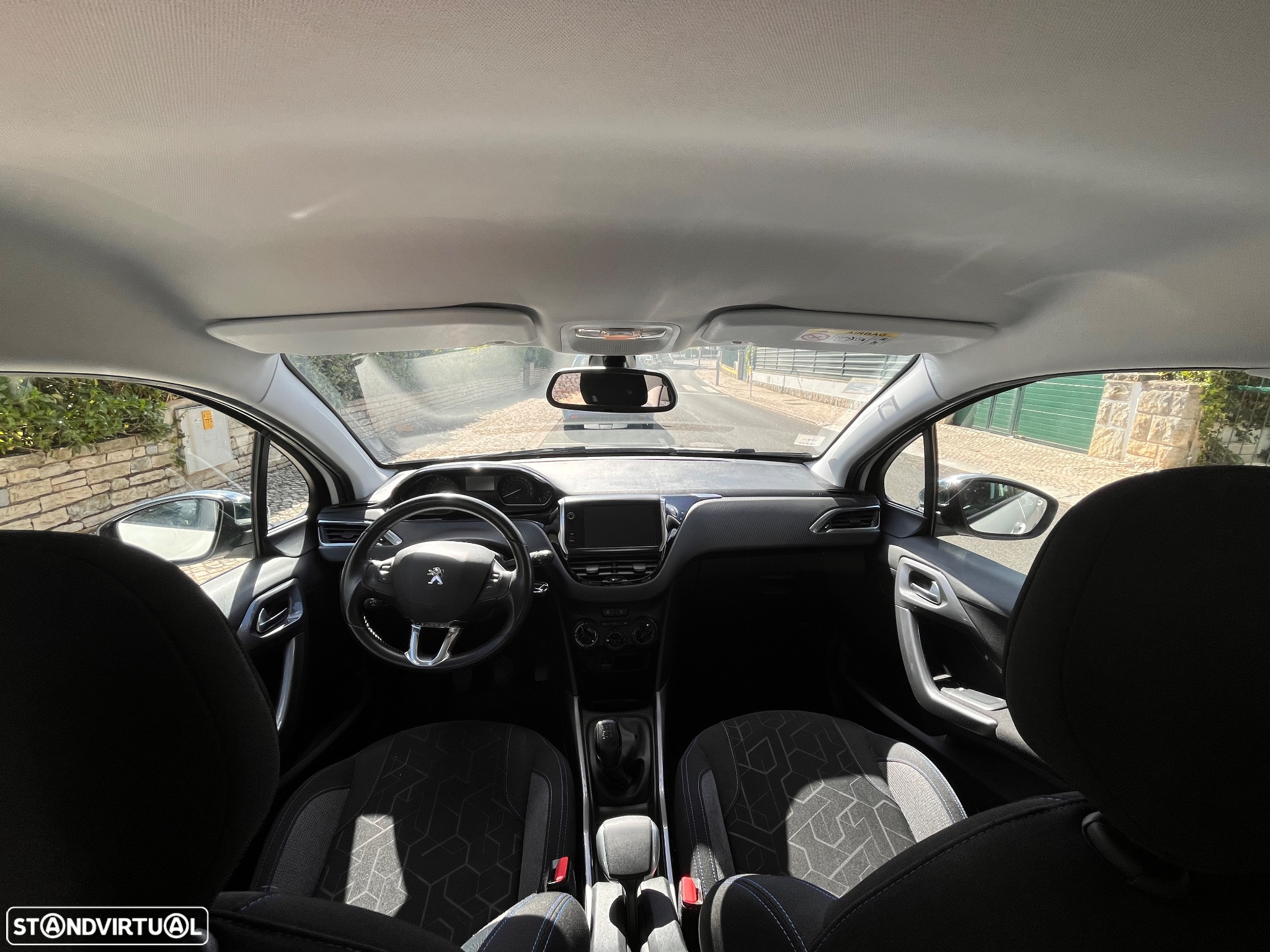 Peugeot 2008 1.2 PureTech Style - 7
