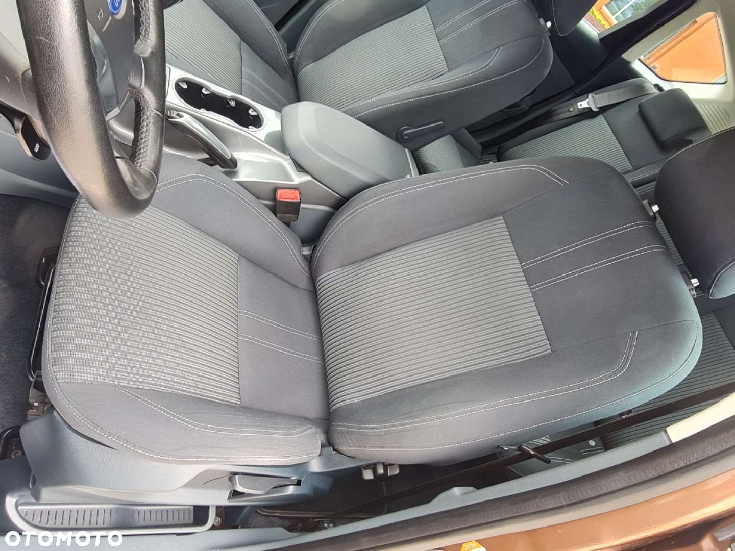 Ford C-MAX - 13