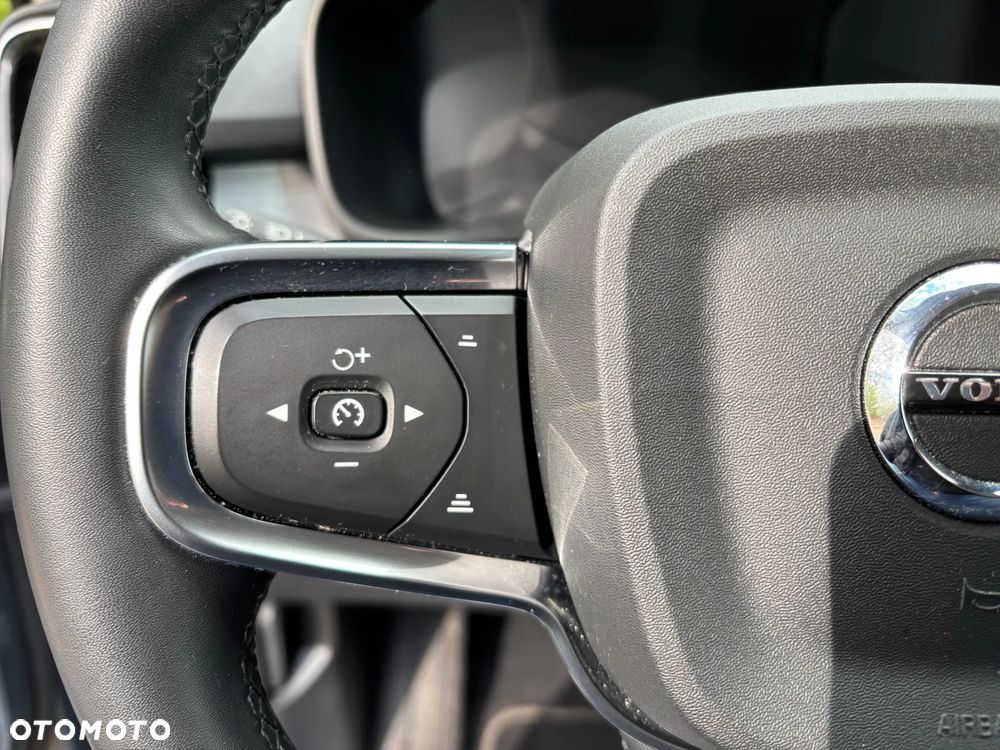Volvo XC 40 T3 Momentum - 7