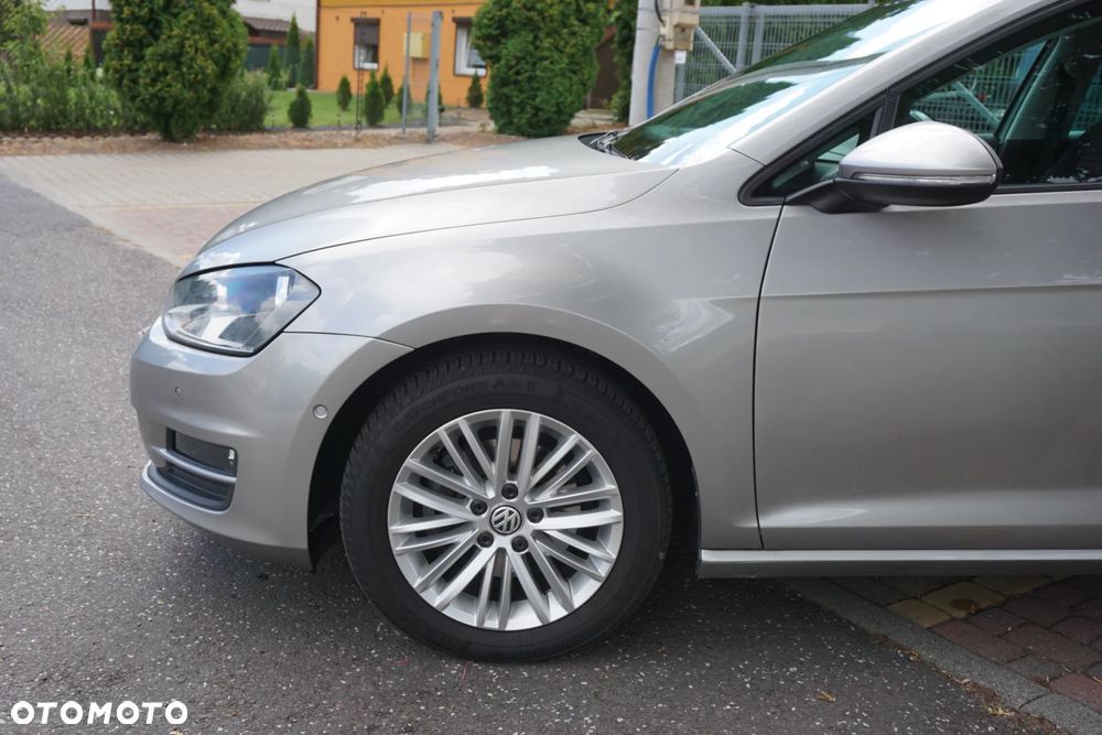 Volkswagen Golf 2.0 TDI BlueMotion Technology Cup - 7