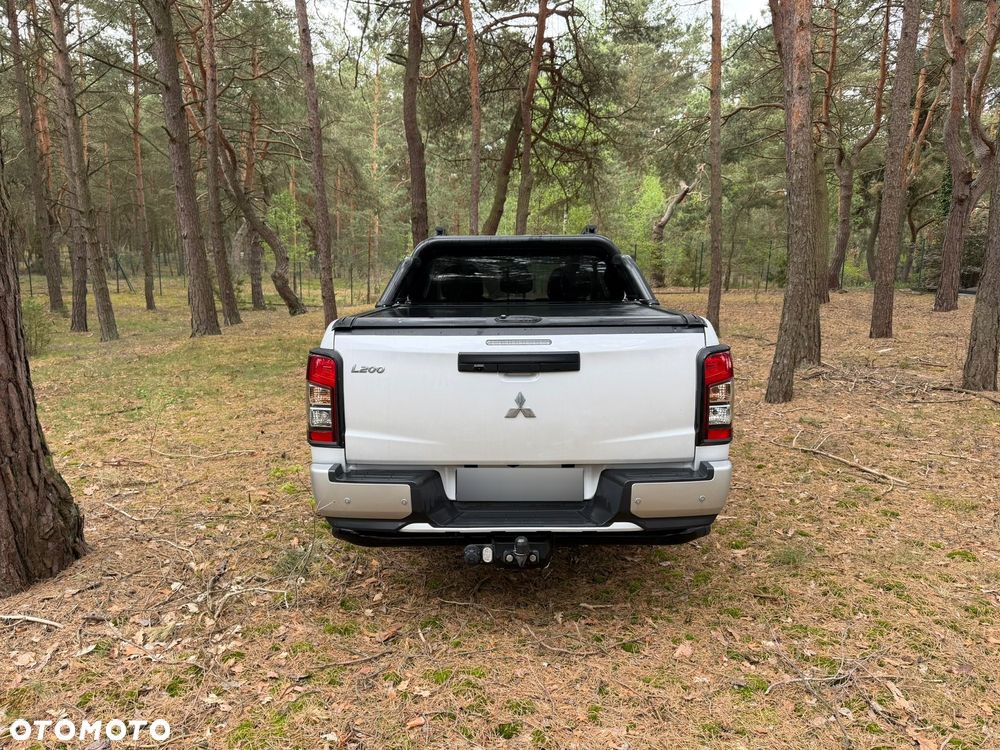 Mitsubishi L200 2.2 d DC Stark Basic - 13