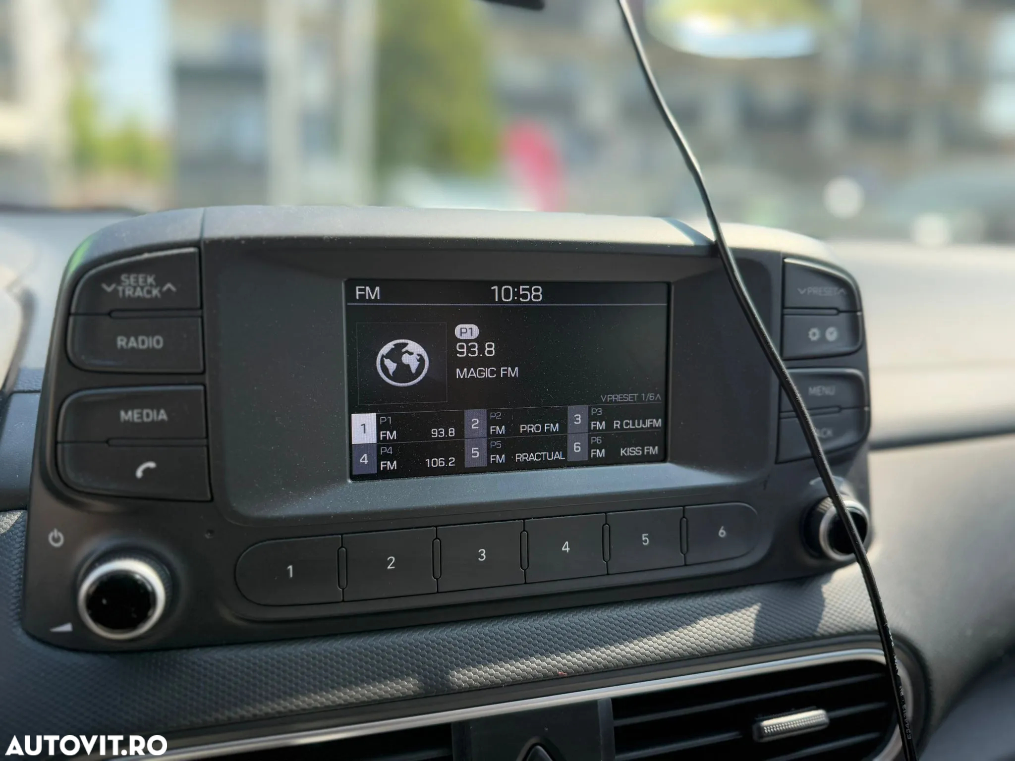 Hyundai KONA 1.0 T-GDI 120 CP 6MT 2WD Comfort - 17