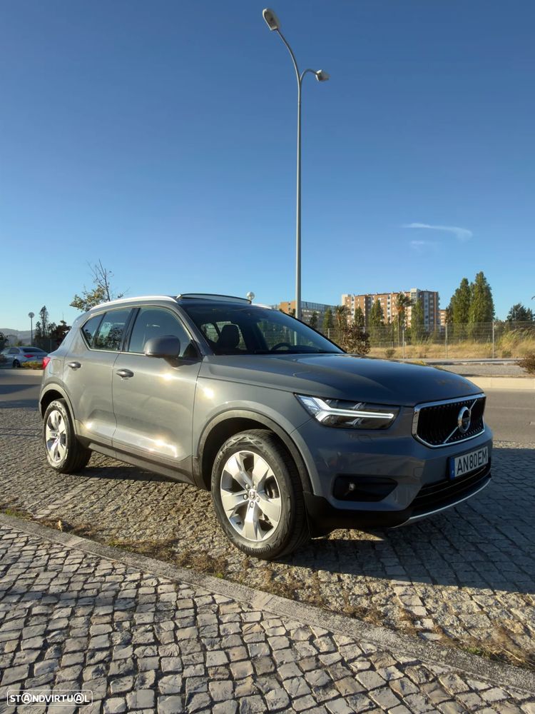 Volvo XC 40 1.5 T3 Momentum Plus - 1