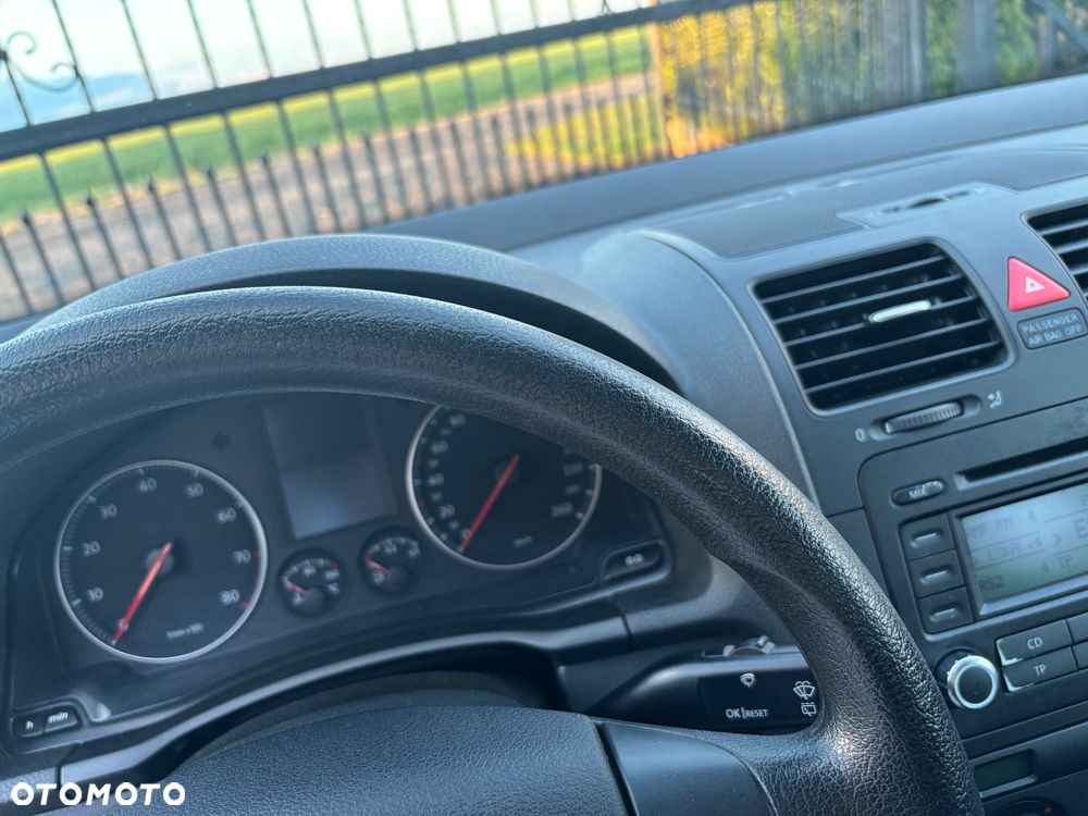 Volkswagen Golf 1.6 Basis - 28