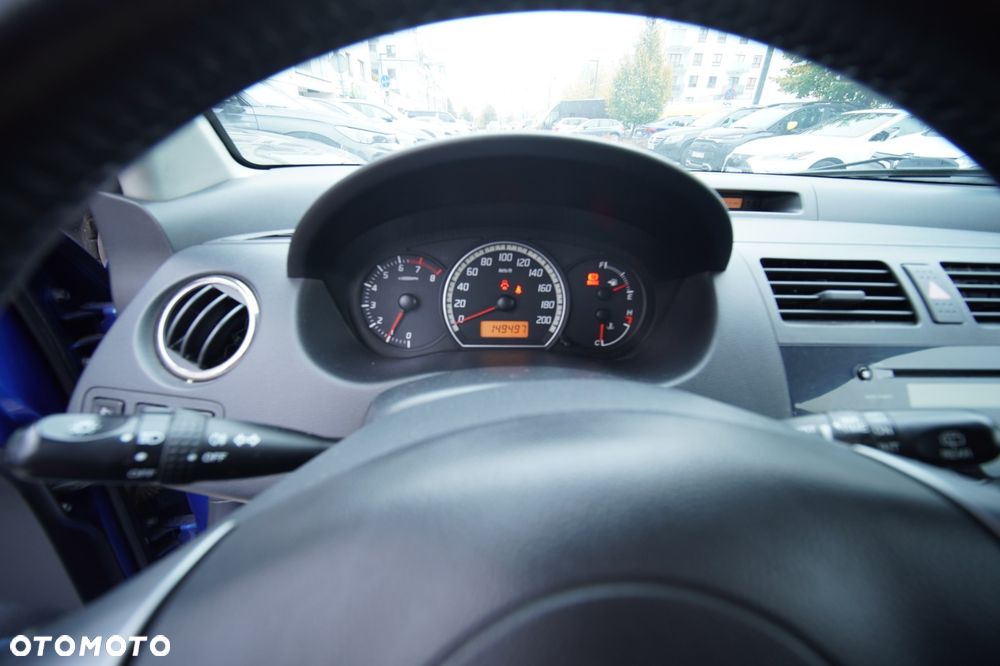Suzuki Swift - 14