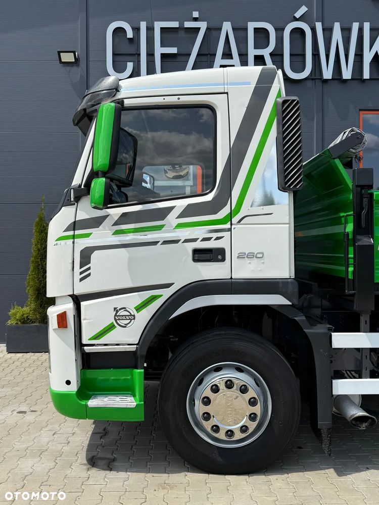 Volvo Volvo FM FL FE 18.260 // wywrotka 3-stronna NOWA ZABUDOWA !!// kipper // E5 // manual - 26