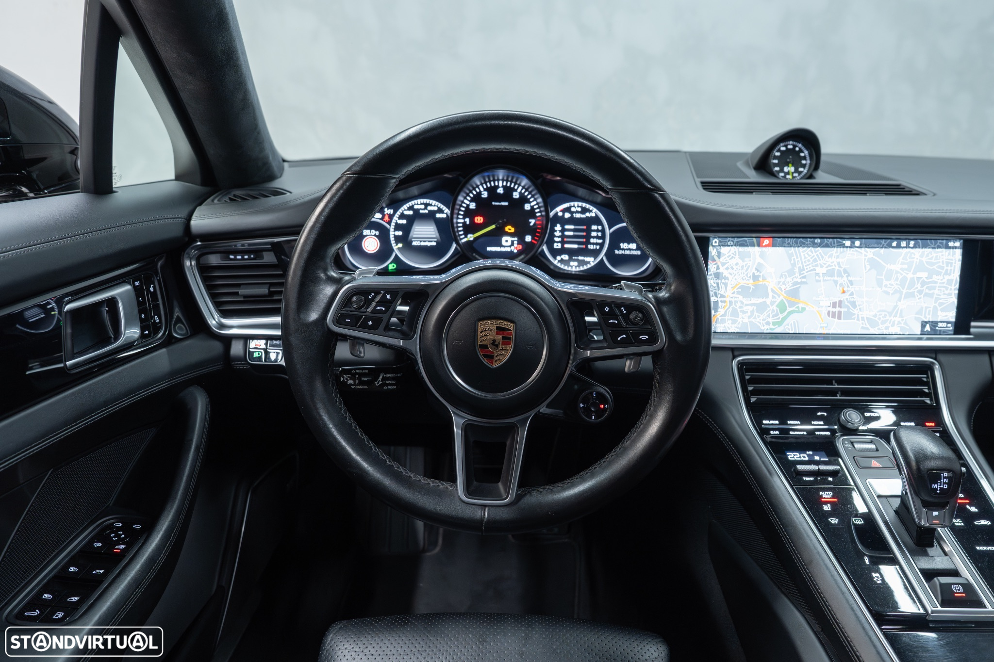 Porsche Panamera Sport Turismo 4 E-Hybrid - 19