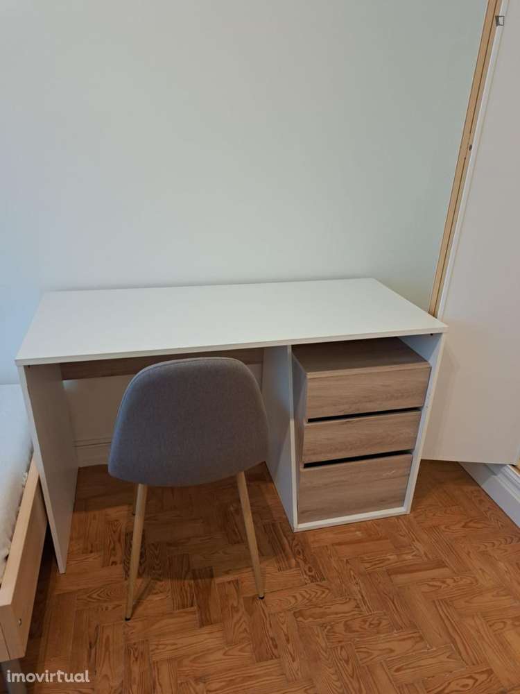 Quarto - localizado em Sete Rios Lisbon - Grande imagem: 3/18