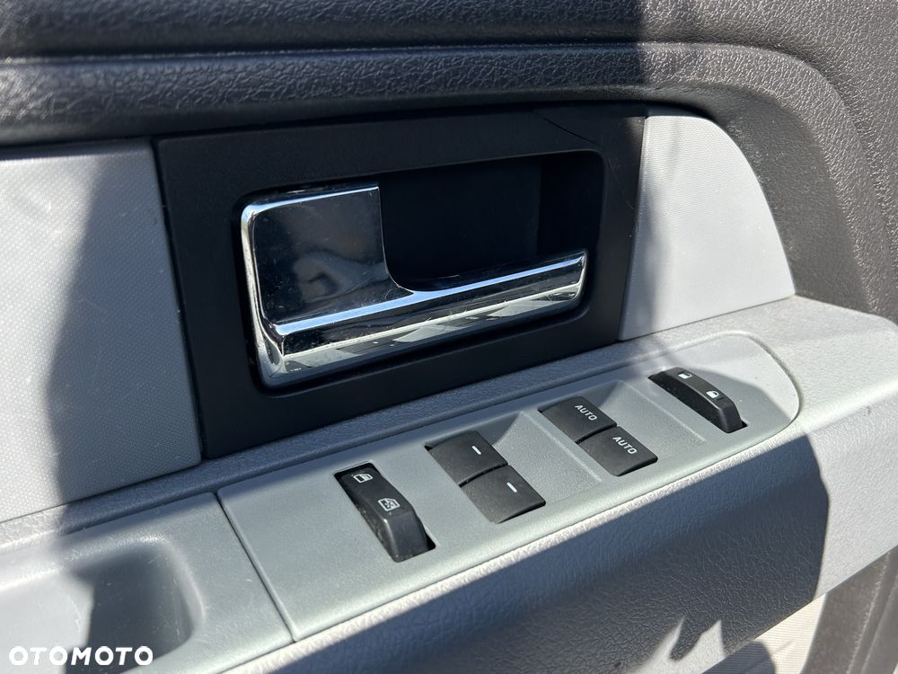 Ford F150 - 19