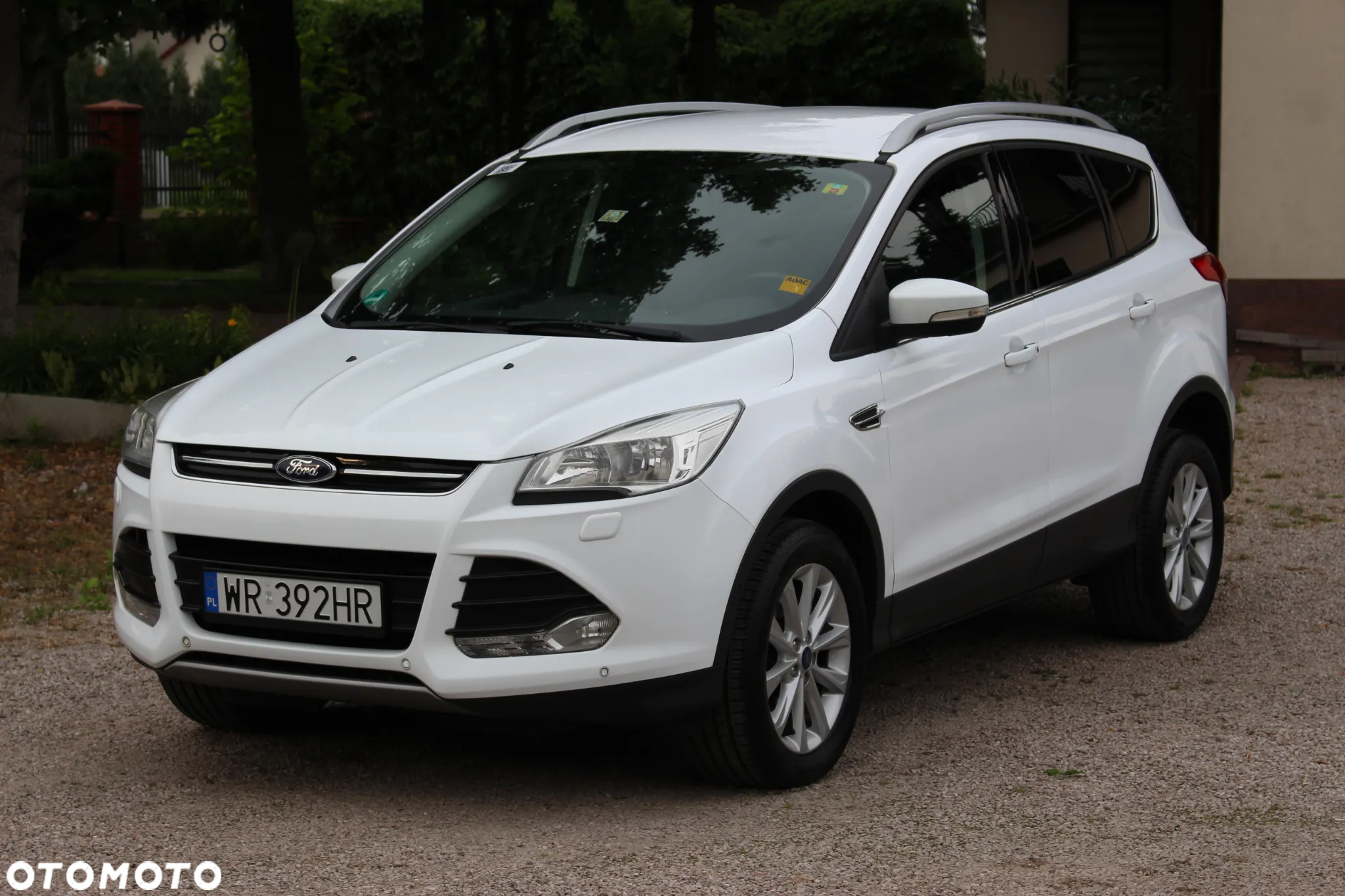 Ford Kuga 2.0 TDCi 2x4 Titanium - 2