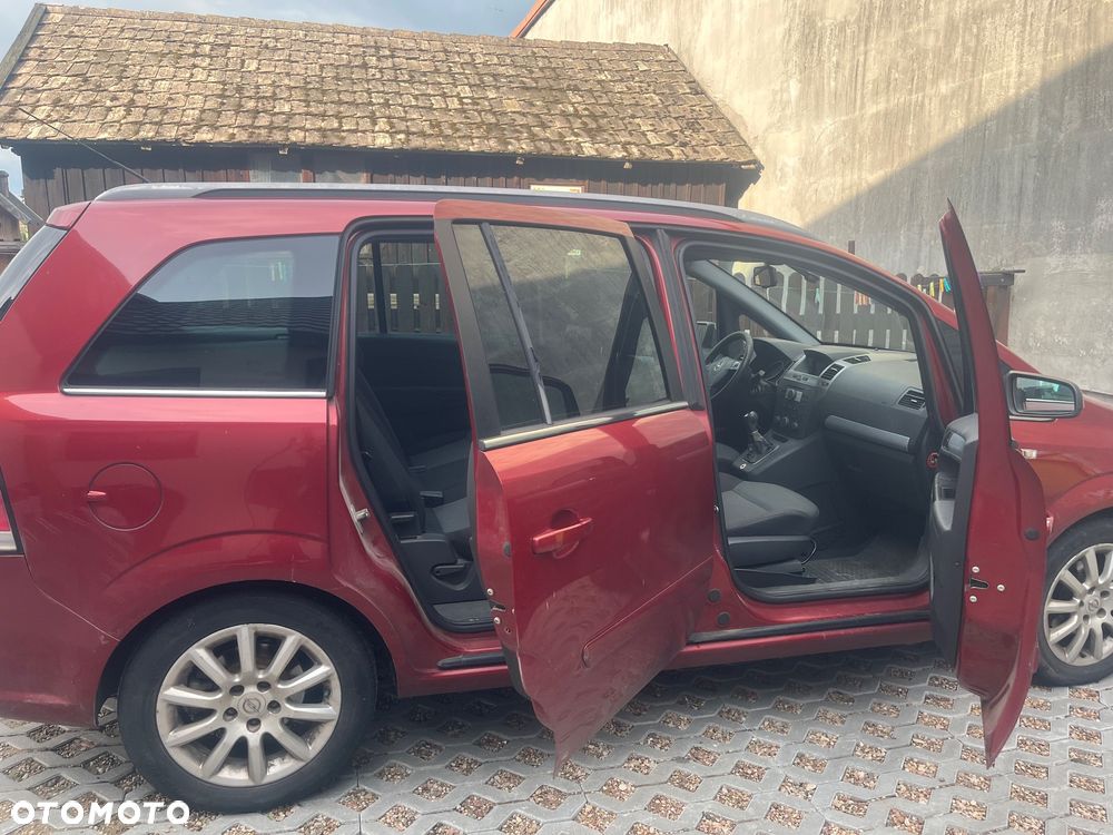 Opel Zafira 1.8 Essentia - 4