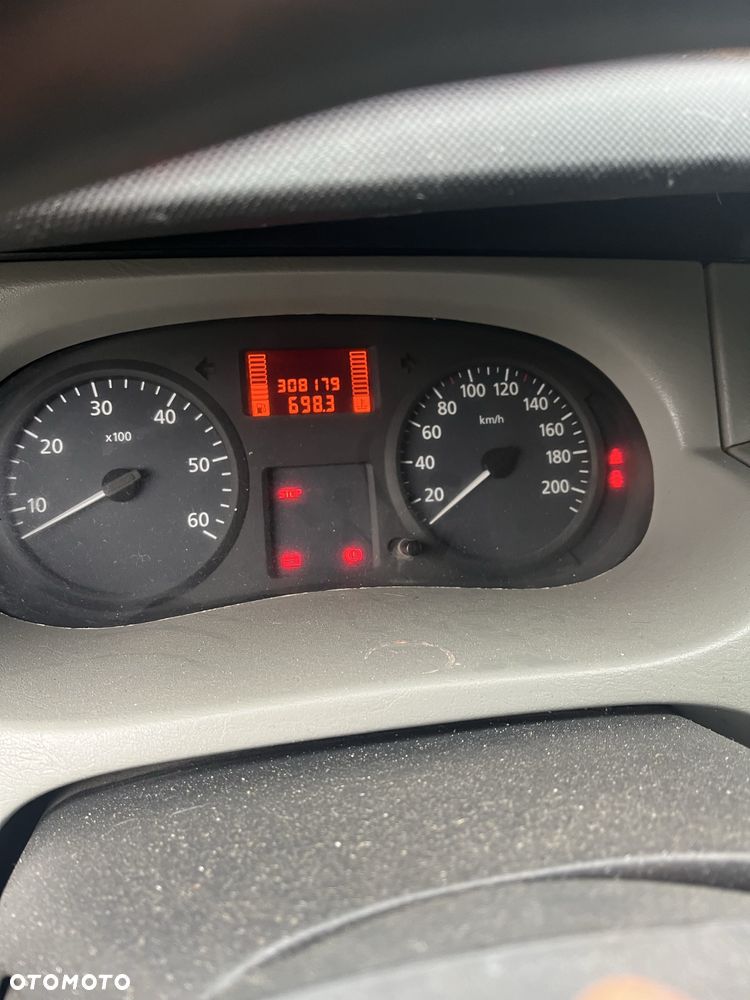 Renault Trafic - 3
