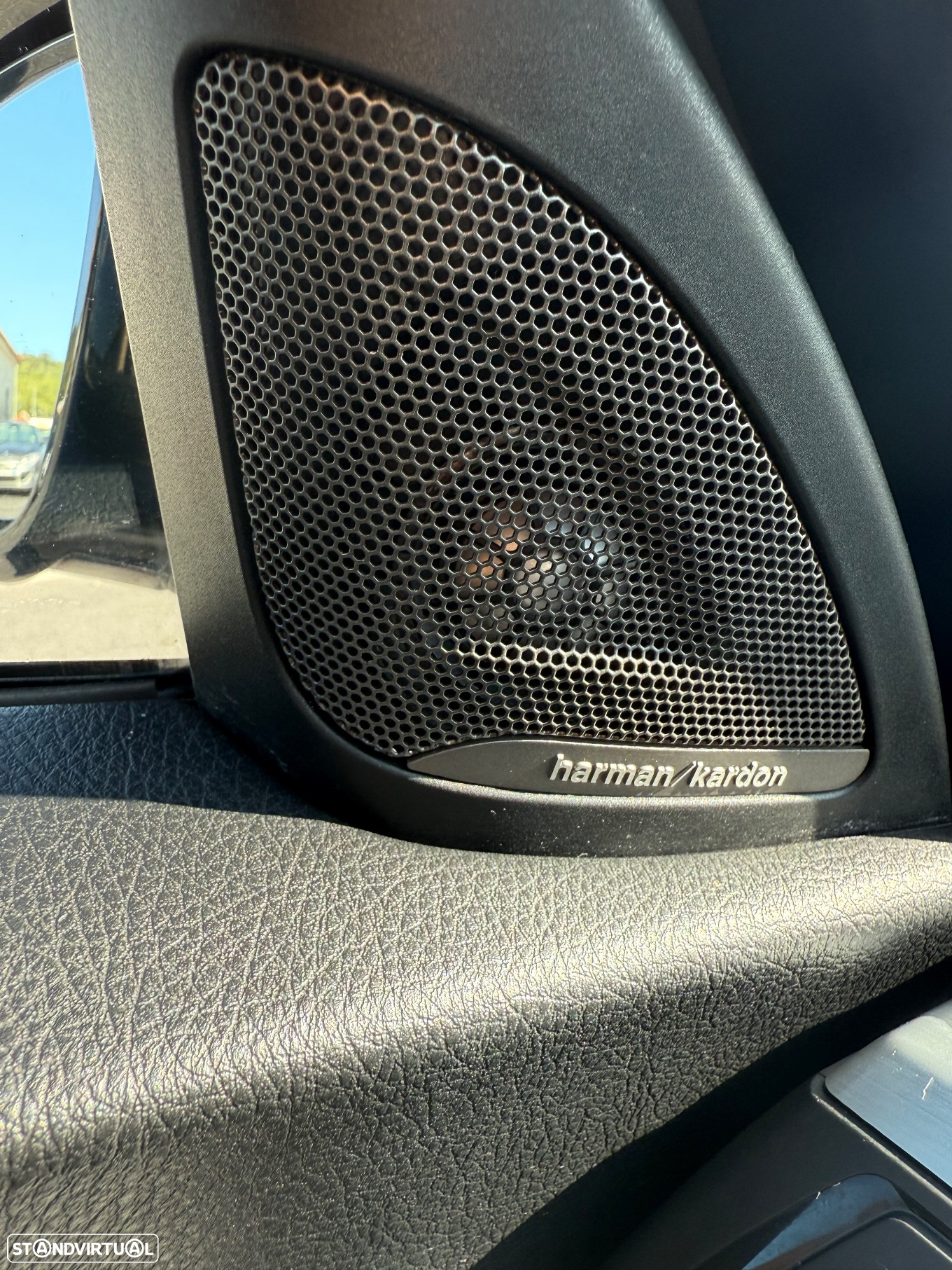 BMW 220 d Cabrio Pack M Auto - 29