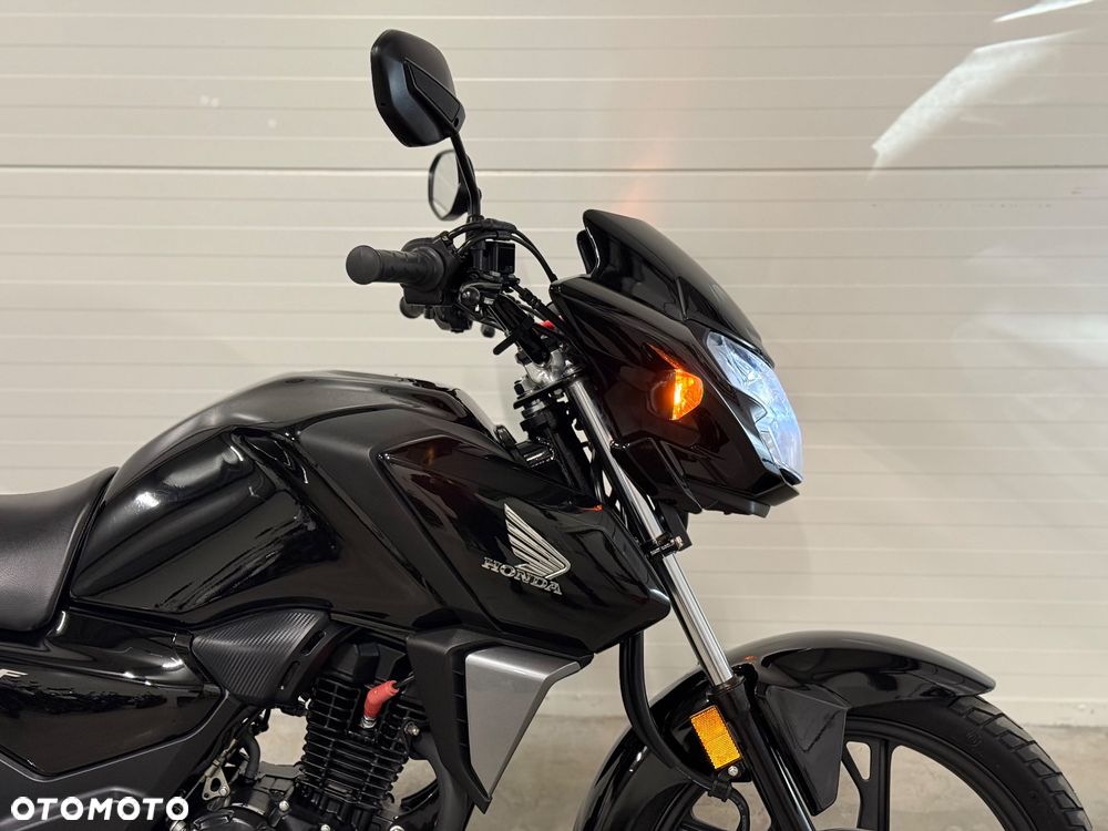 Honda CB - 12