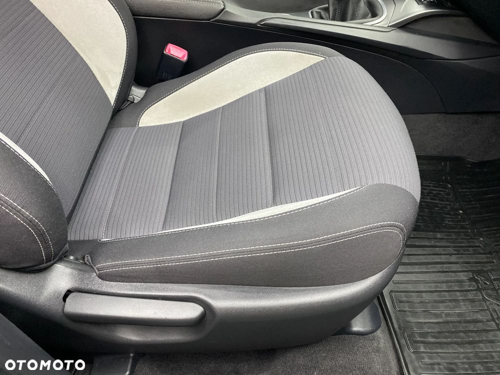 Toyota Avensis 2.0 D-4D Prestige - 18