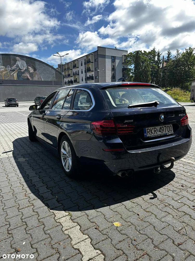 BMW Seria 5 530d xDrive - 5