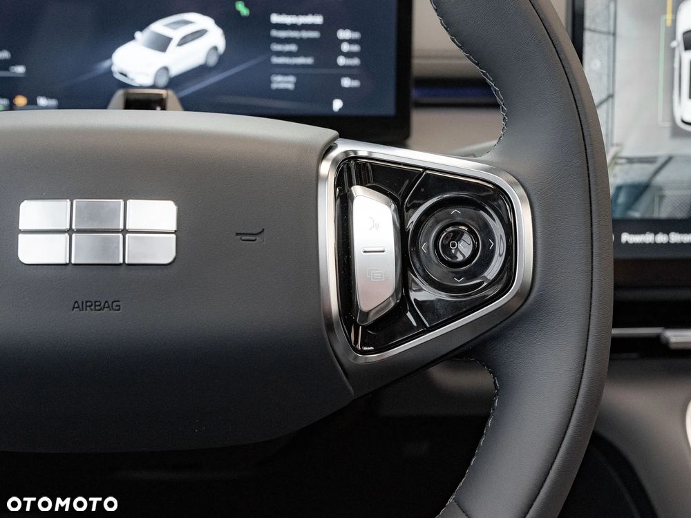 Geely Starray EM-i 1.5 PHEV Max - 31