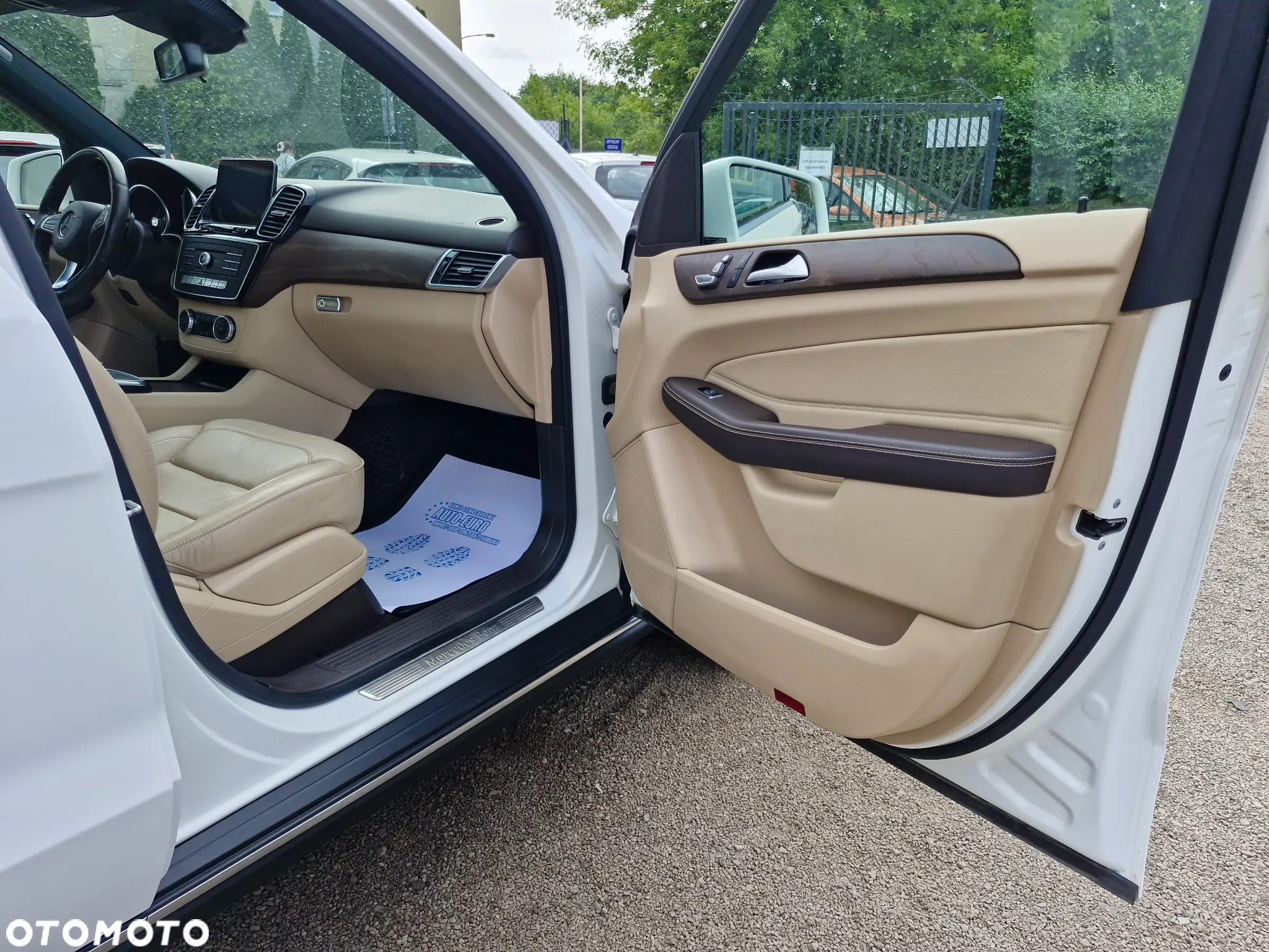 Mercedes-Benz GLE 350 d 4-Matic - 14