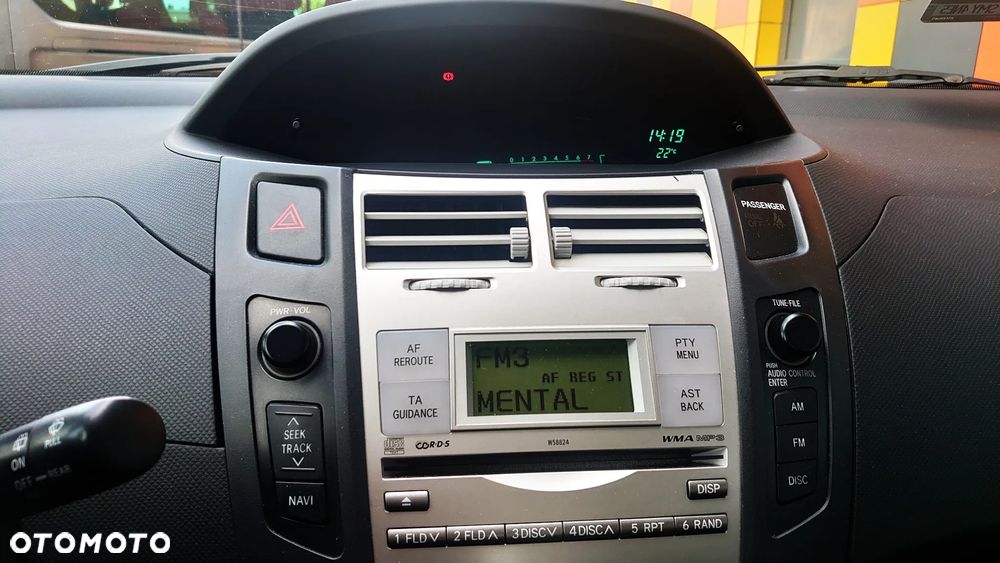 Toyota Yaris 1.0 VVT-i Style - 11