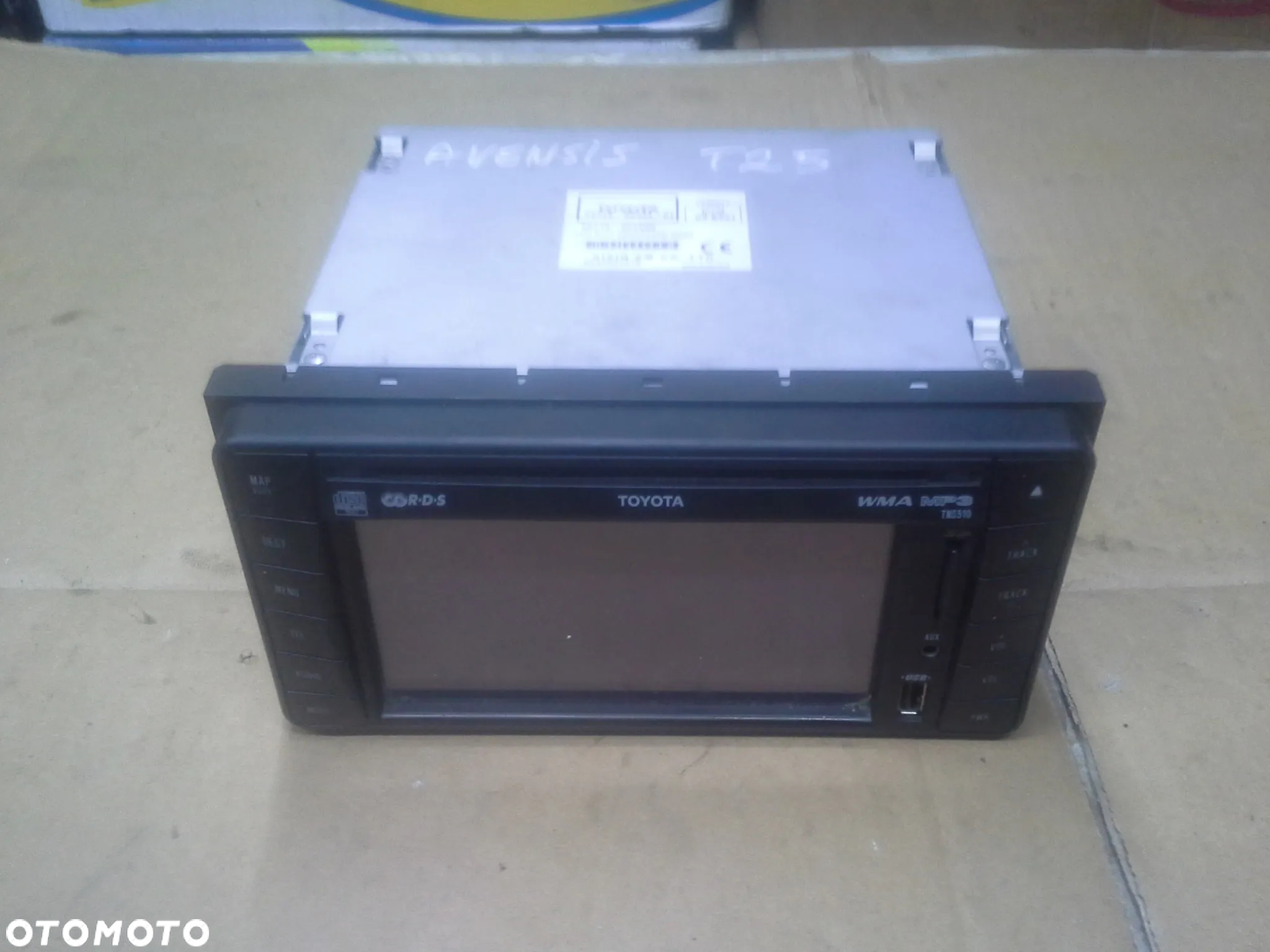 Toyota Avensis T25 FL radio navi GPS 86113-60V860 - 3
