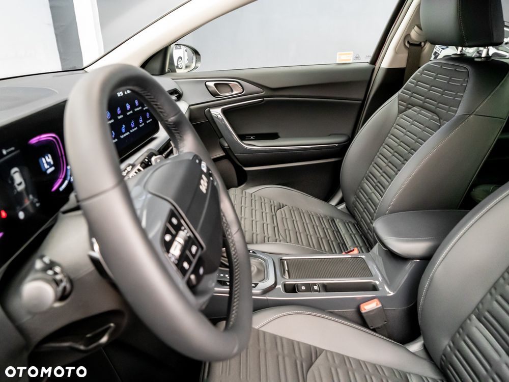 Kia XCeed 1.6 T-GDI L DCT - 22