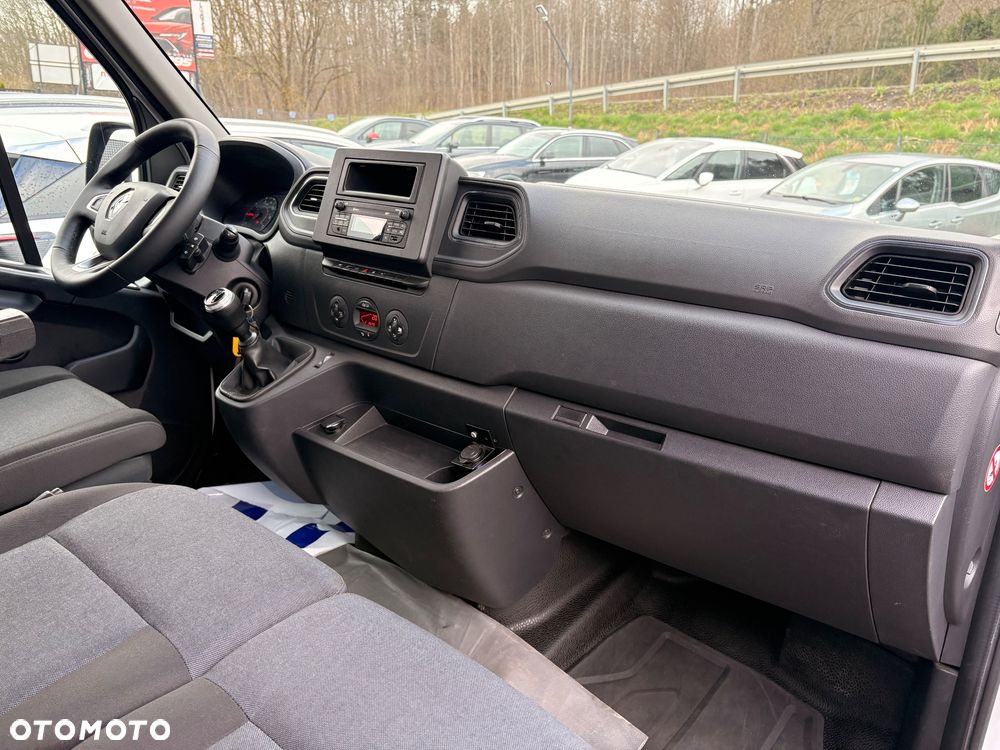 Renault Master L2H2 3.5t Pack Clim 4d - 19