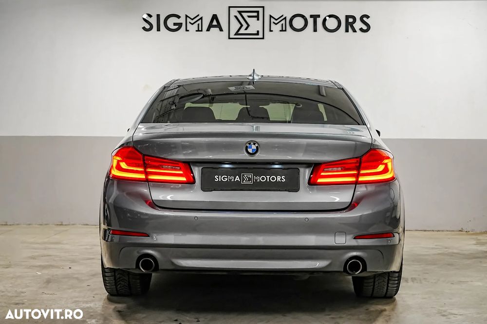 BMW Seria 5 520d AT - 14