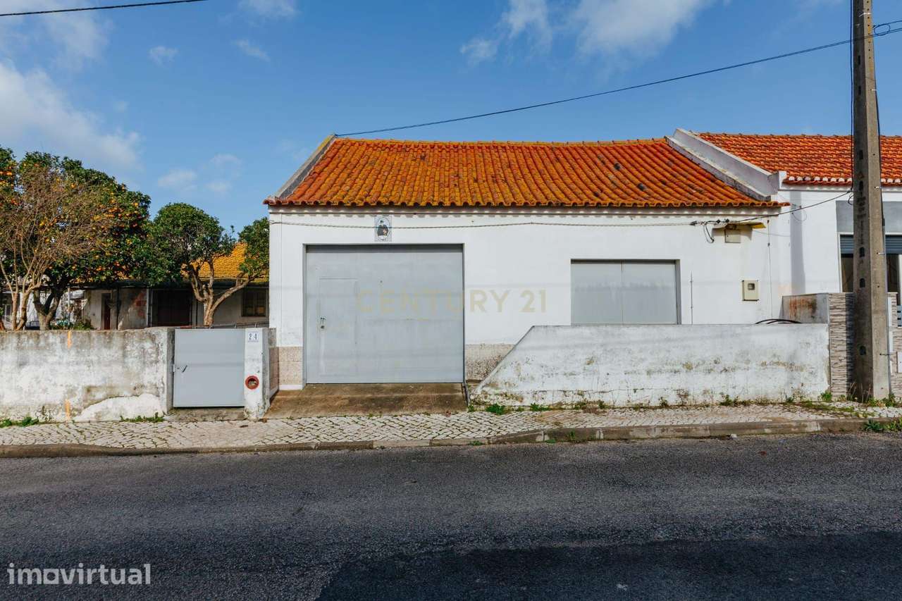 Terreno 198.90m2 com Armazém edificado - Grande imagem: 3/23