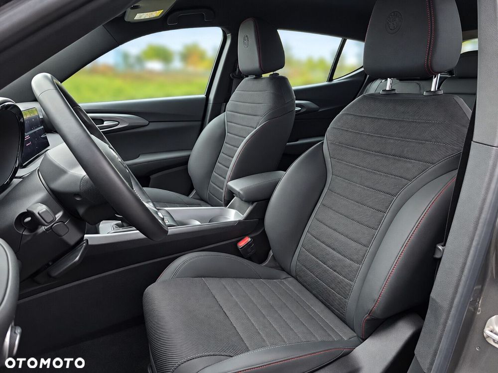 Alfa Romeo Tonale 1.5 T4 GSE mHEV Sprint DCT - 10