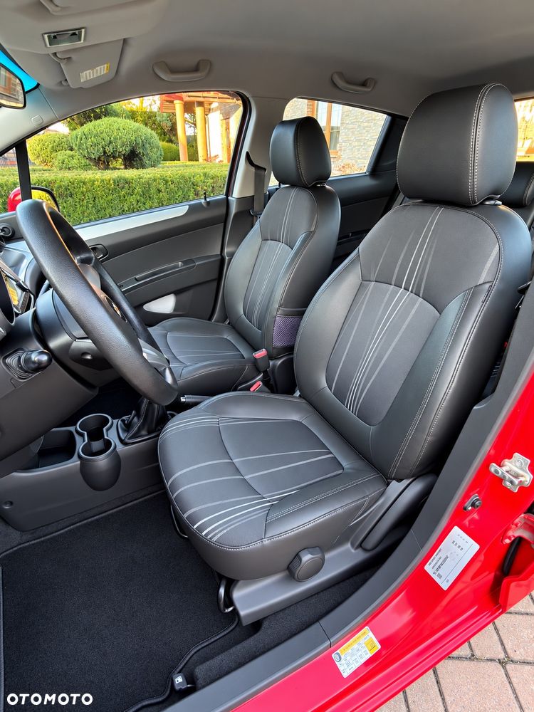 Chevrolet Spark 1.0 LS+ Design - 3