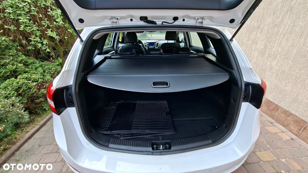 Hyundai i30 Kombi 1.6 GDi DCT Premium - 14