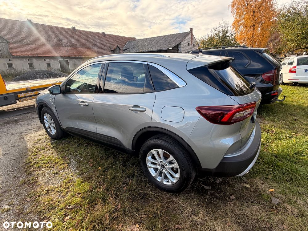 Ford Kuga 2.5 Duratec FHEV TITANIUM - 10
