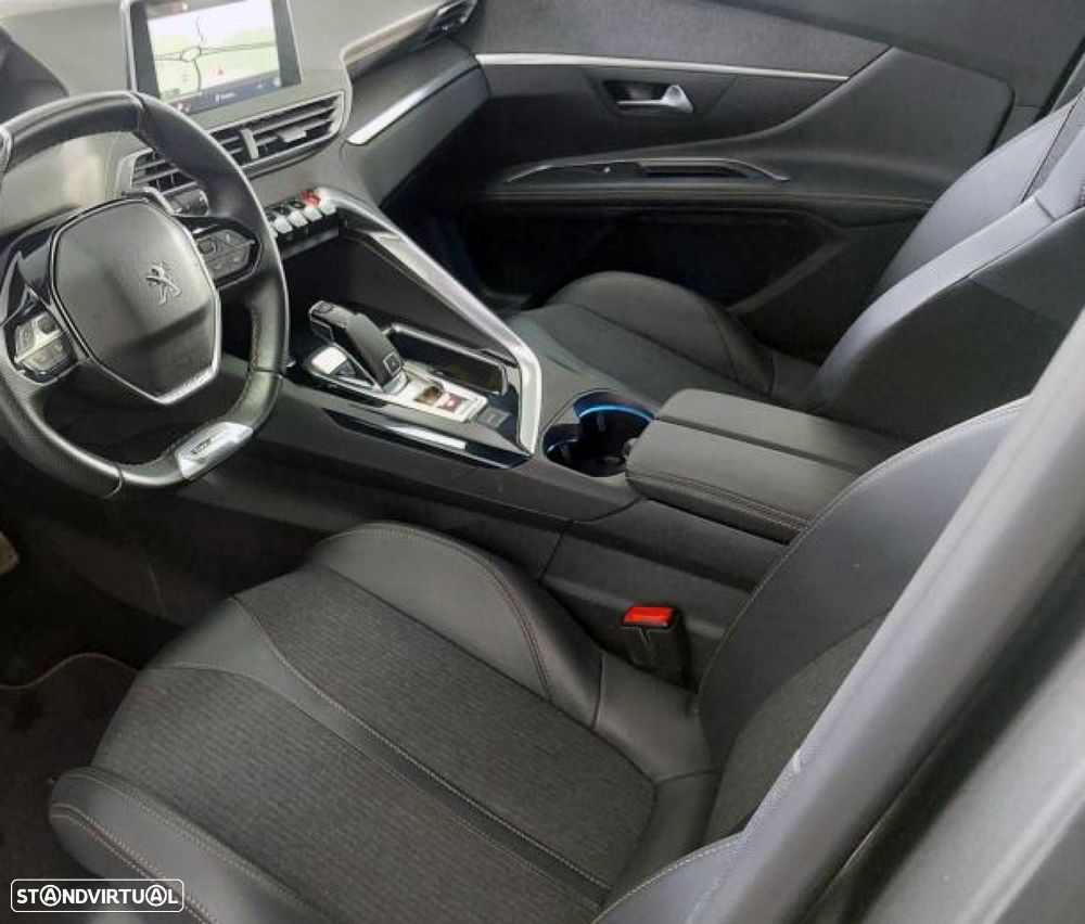 Peugeot 5008 1.5 BlueHDi GT Line EAT8 - 11