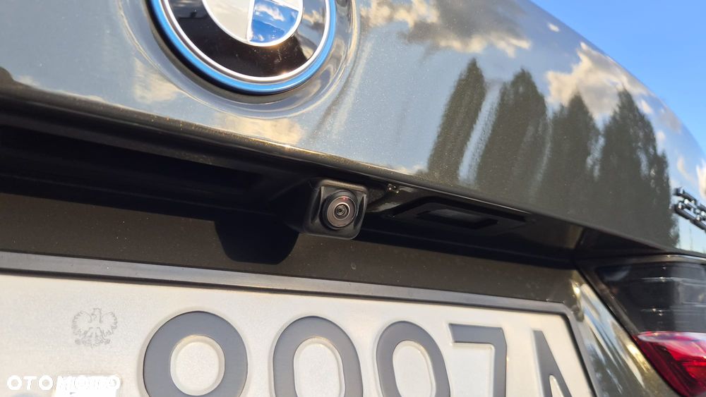 BMW Seria 3 330e PHEV xDrive M Sport sport - 13