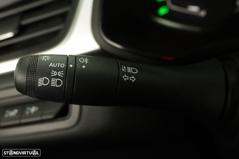 Renault Captur 1.0 TCe Techno Bi-Fuel - 17