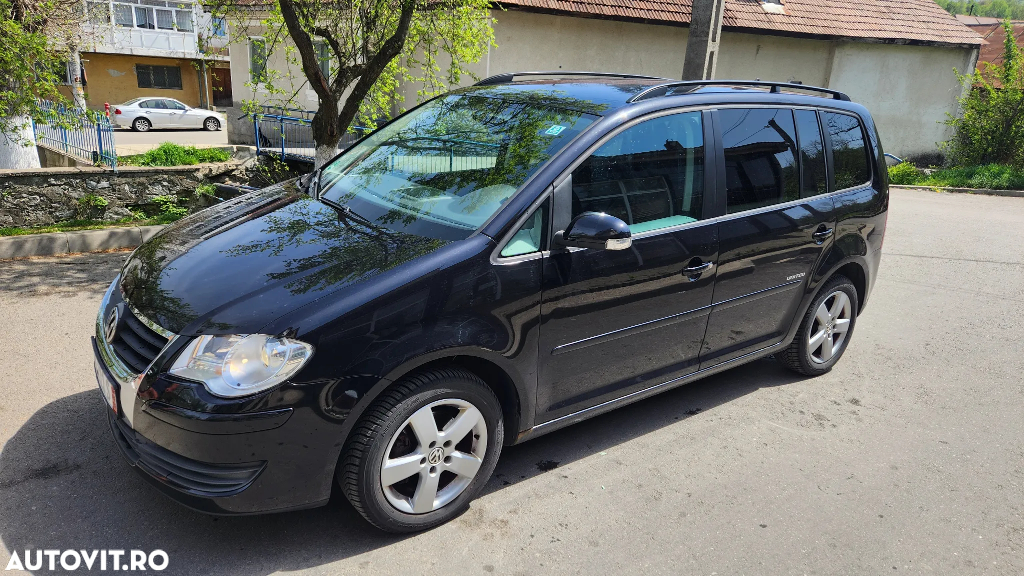 Volkswagen Touran 1.4 TSI United - 3