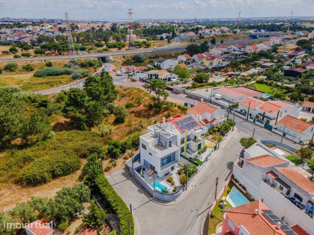 Moradia com piscina nas Quintinhas - Grande imagem: 2/56