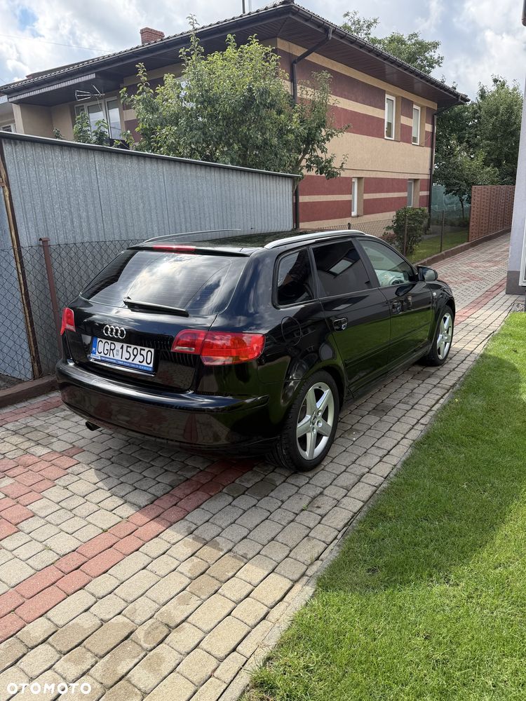 Audi A3 Sportback - 4