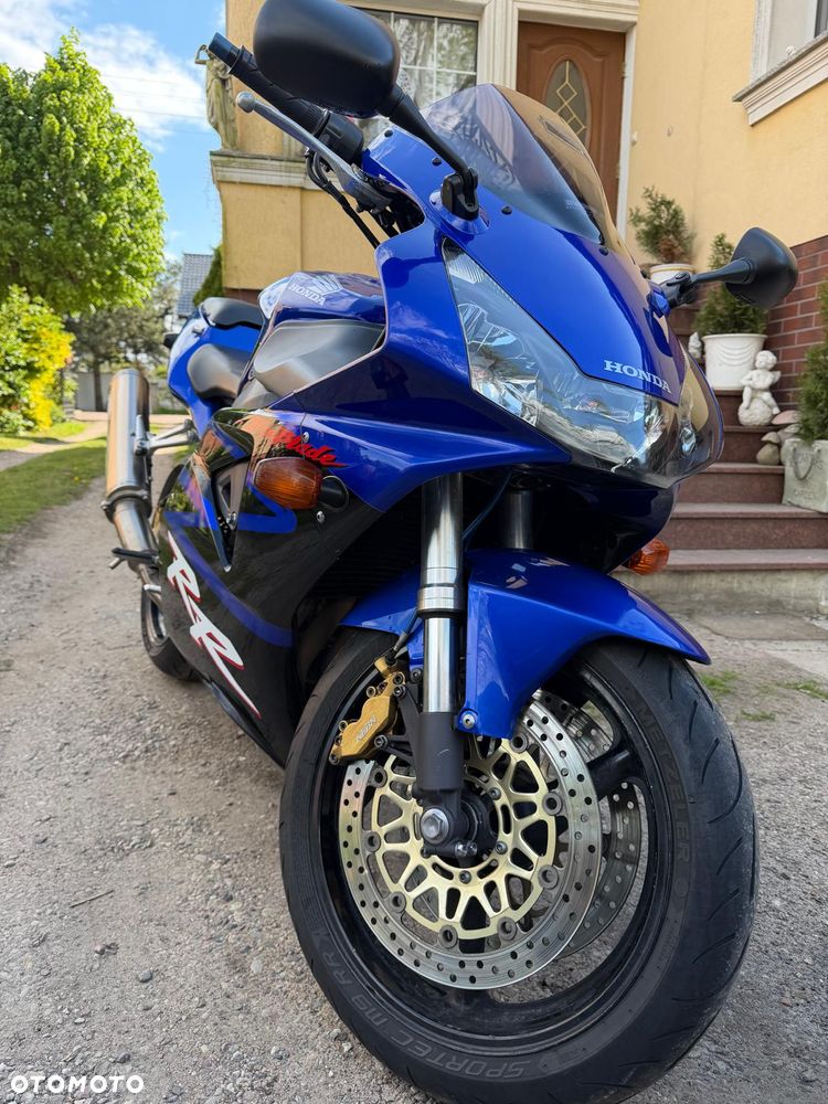 Honda CBR - 8