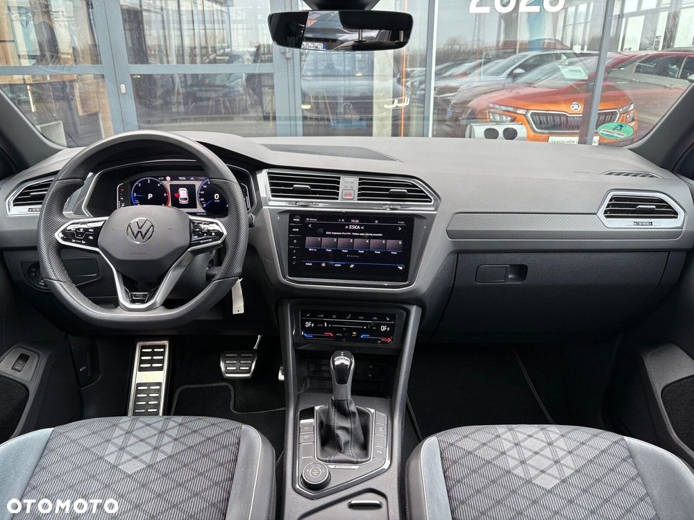 Volkswagen Tiguan - 10