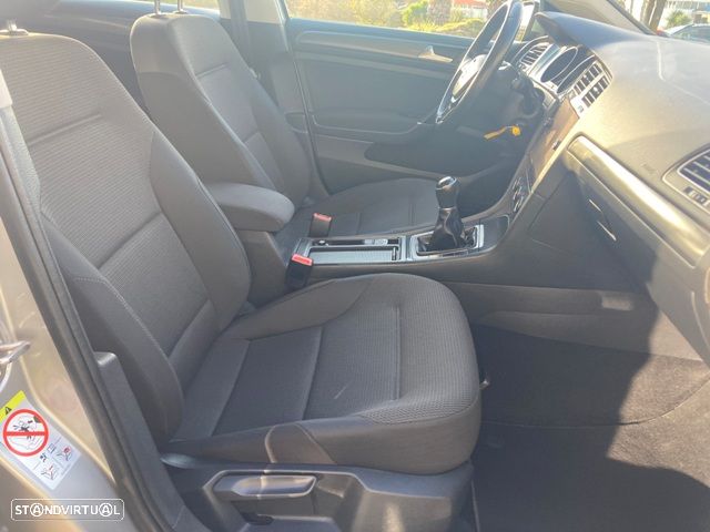 VW Golf Variant 1.6 TDi Trendline - 31