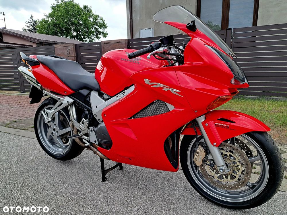Honda VFR - 11