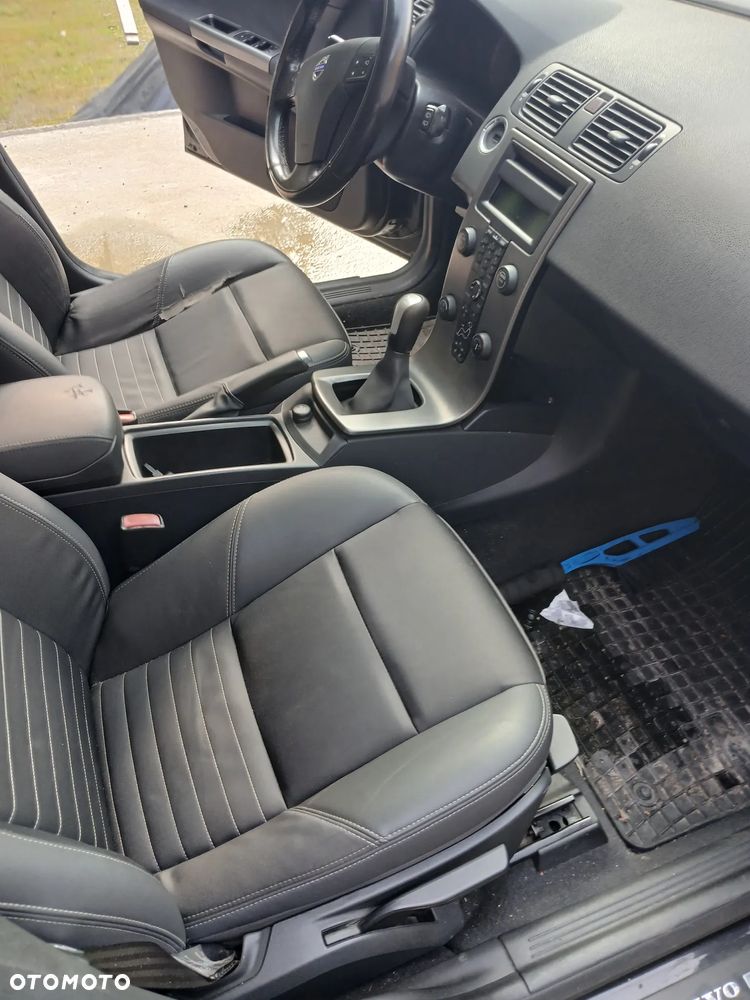 Volvo V50 - 11